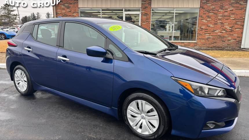 2023 Nissan LEAF S — Hatchback — 20,130 mi — Marengo, IL