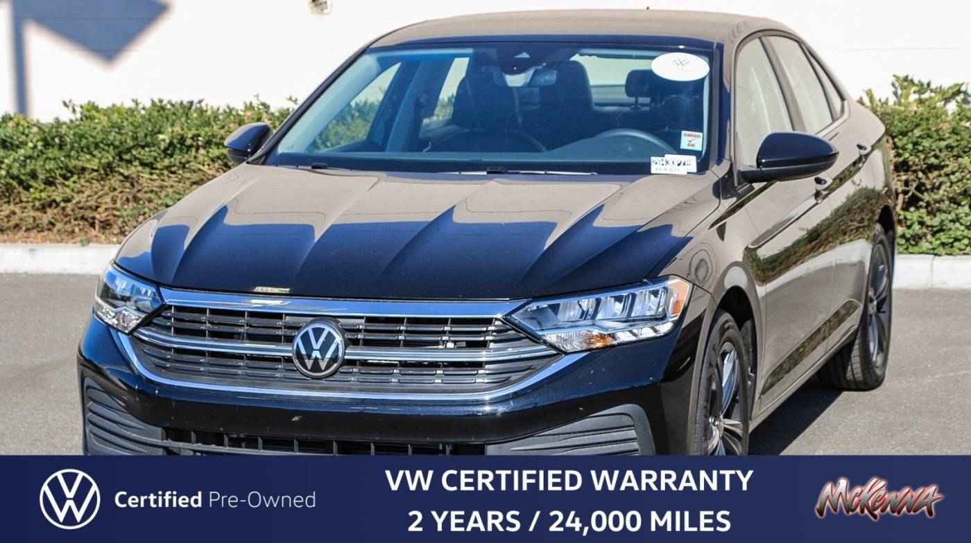 2024 Volkswagen Jetta SE — Sedan — 4,587 mi — Huntington Beach, CA