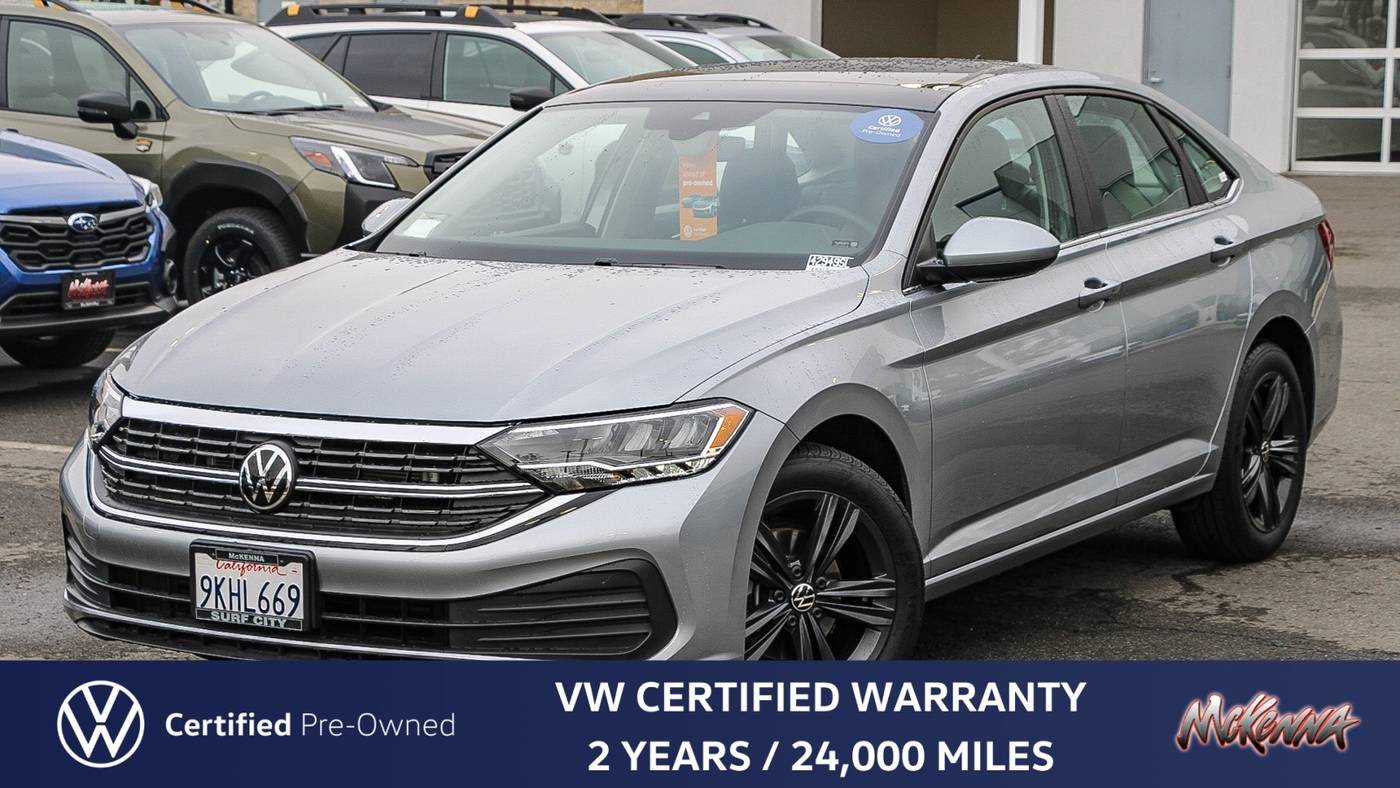 2023 Volkswagen Jetta SE — Sedan — 5,356 mi — Huntington Beach, CA