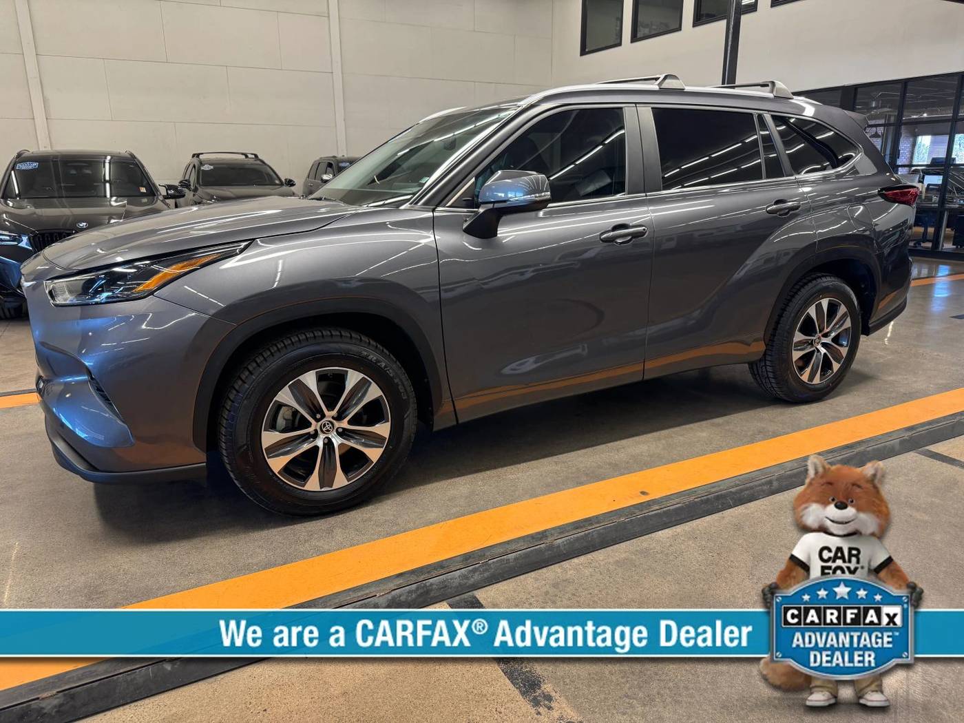 2023 Toyota Highlander XLE — SUV — 35,260 mi — Mesa, AZ