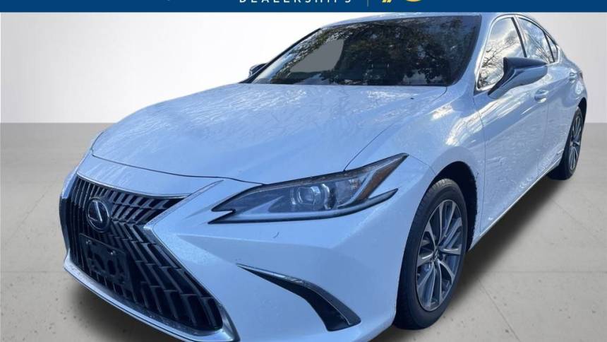 2022 Lexus ES ES 300h — Sedan — 26,868 mi — Portland, OR