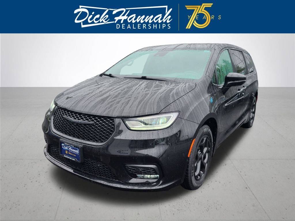 2022 Chrysler Pacifica Hybrid Limited — Minivan — 23,942 mi — Portland, OR