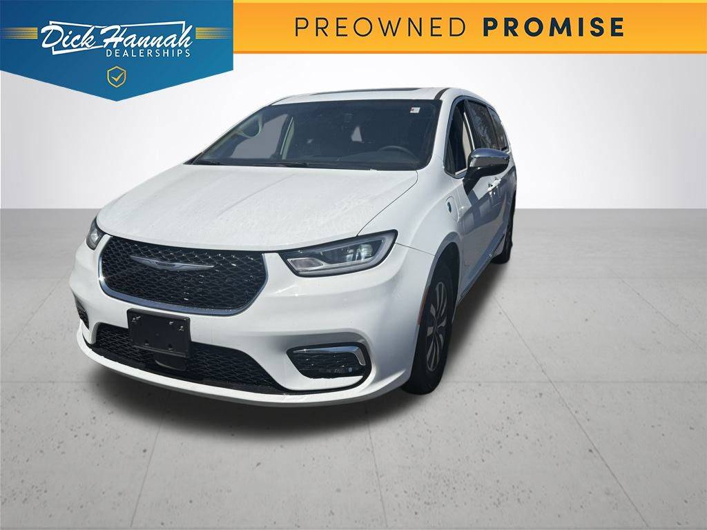 2023 Chrysler Pacifica Hybrid Touring L — Minivan — 47,721 mi — Portland, OR