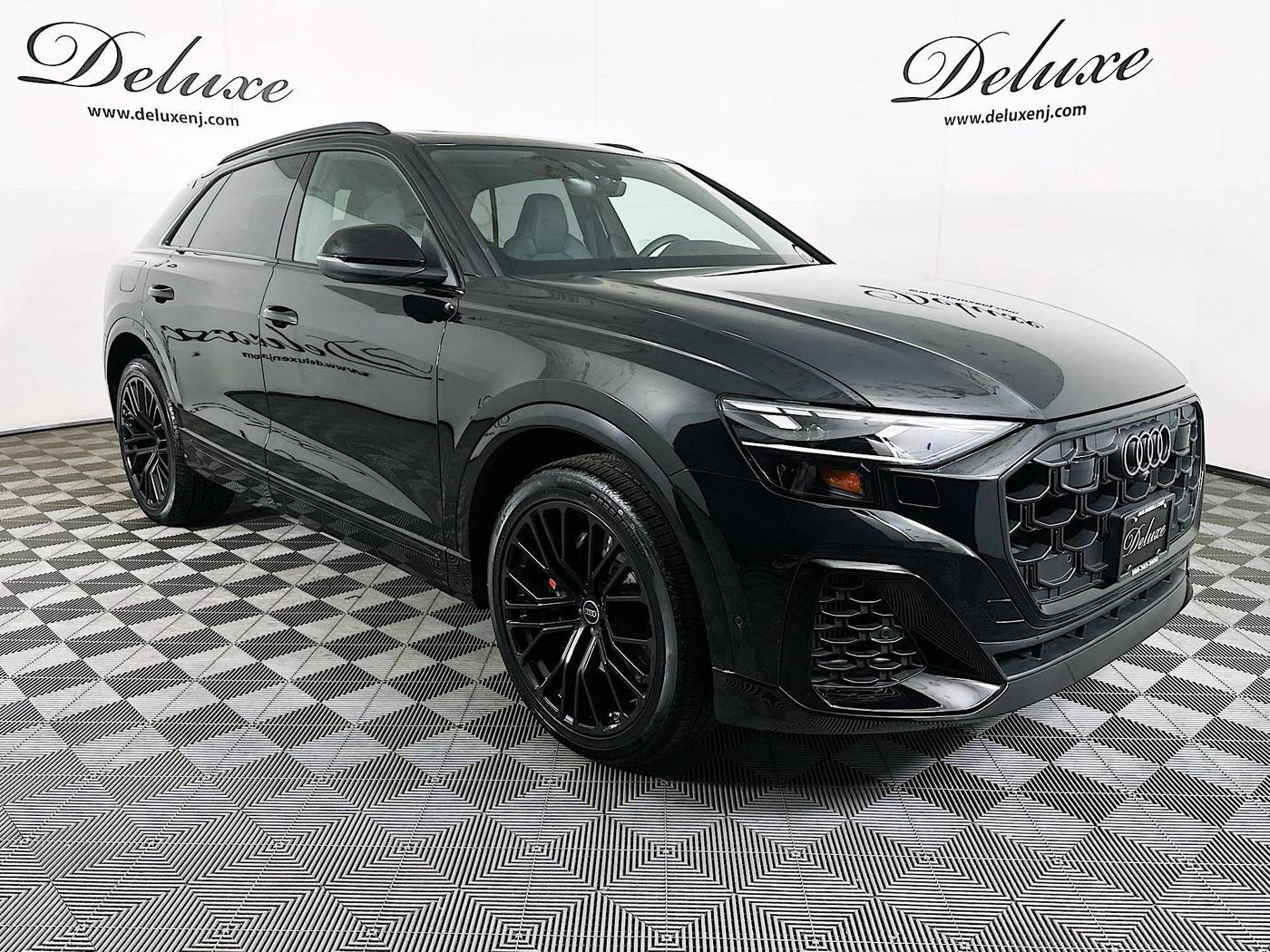 2024 Audi SQ8 Premium Plus — SUV — 325 mi — Linden, NJ
