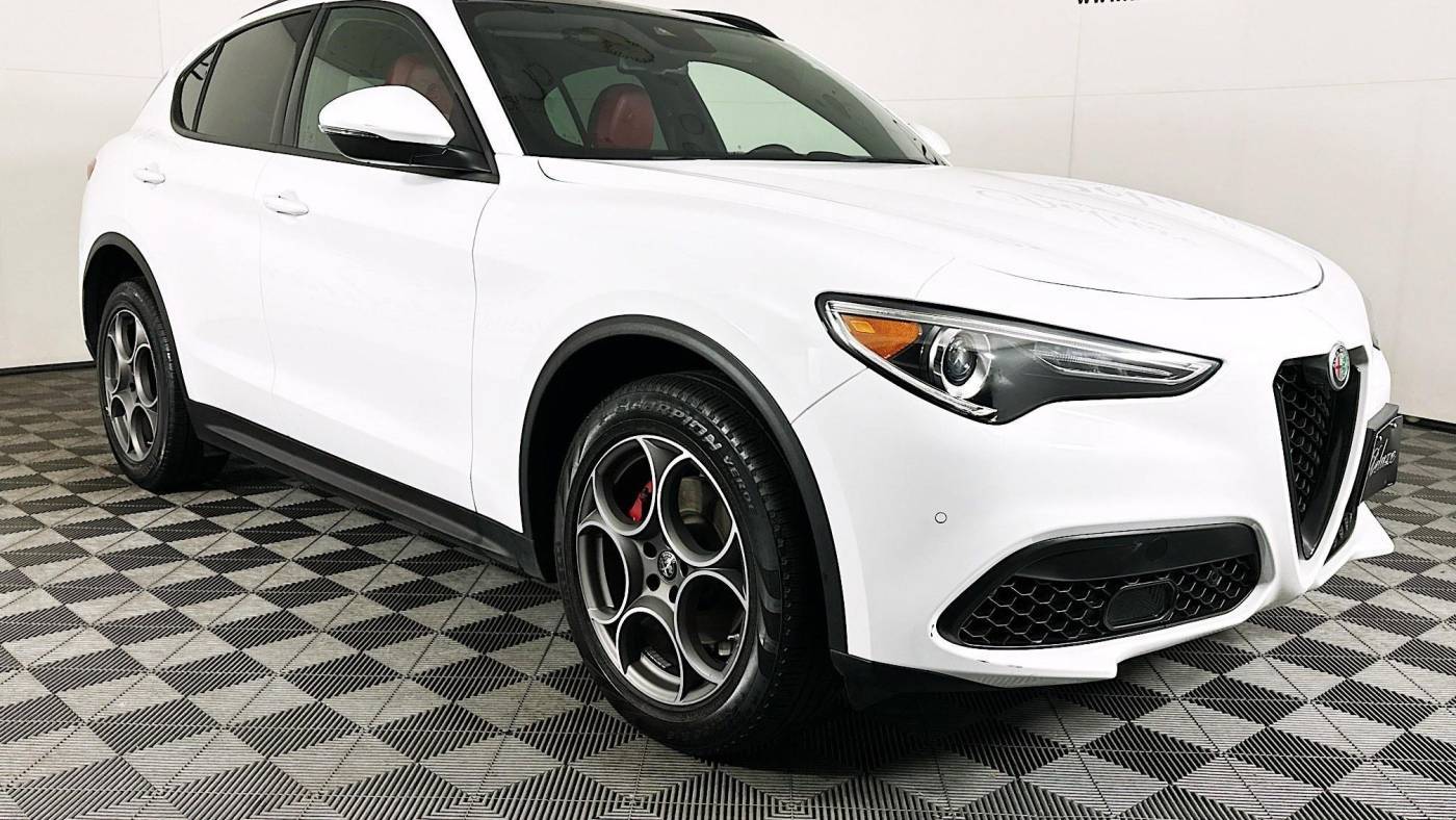 2022 Alfa Romeo Stelvio Sprint — SUV — 22,905 mi — Linden, NJ
