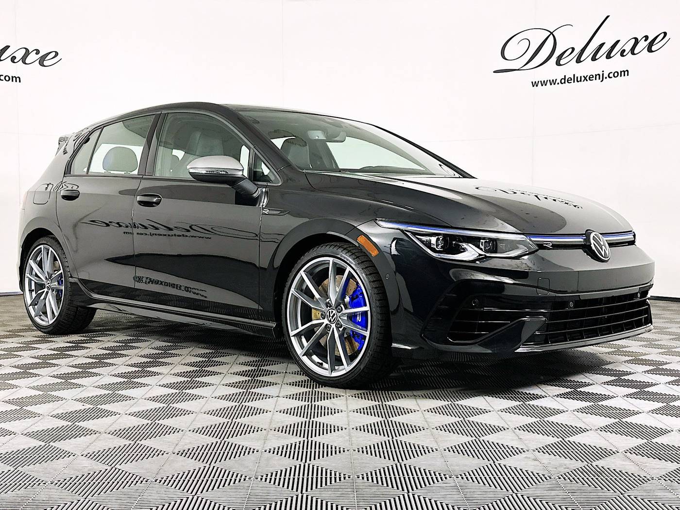 2024 Volkswagen Golf R Base — Hatchback — 652 mi — Linden, NJ