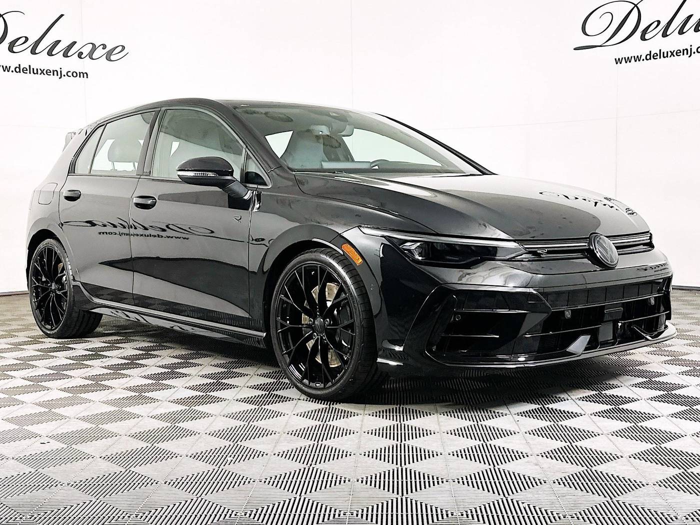 2025 Volkswagen Golf R Black Edition — Hatchback — 2,434 mi — Linden, NJ