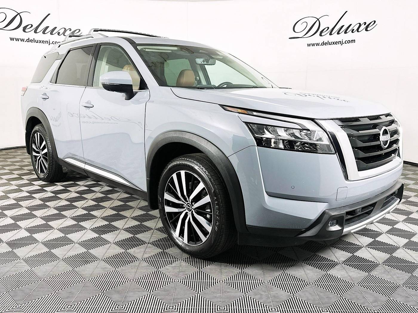 2024 Nissan Pathfinder Platinum — SUV — 13,361 mi — Linden, NJ
