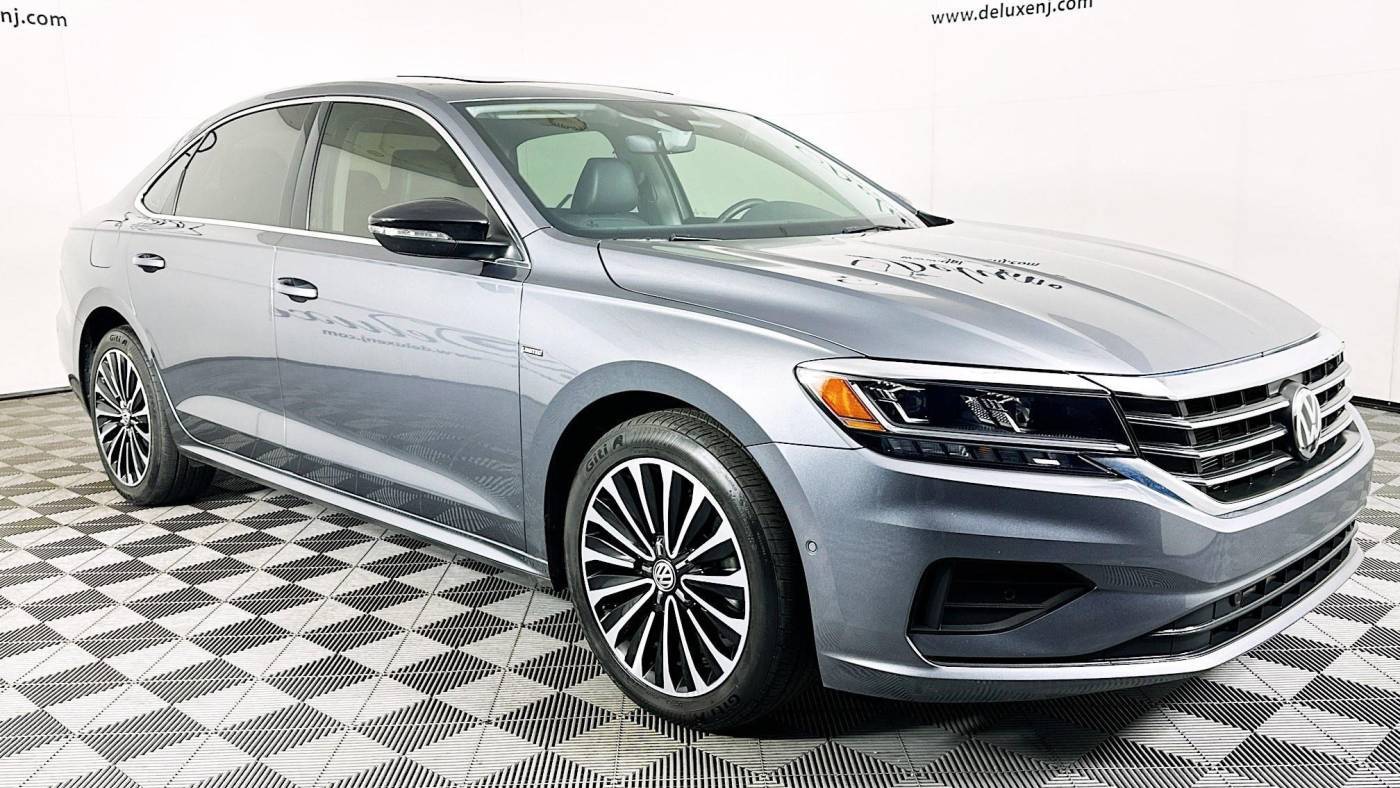 2022 Volkswagen Passat Limited Edition — Sedan — 25,198 mi — Linden, NJ