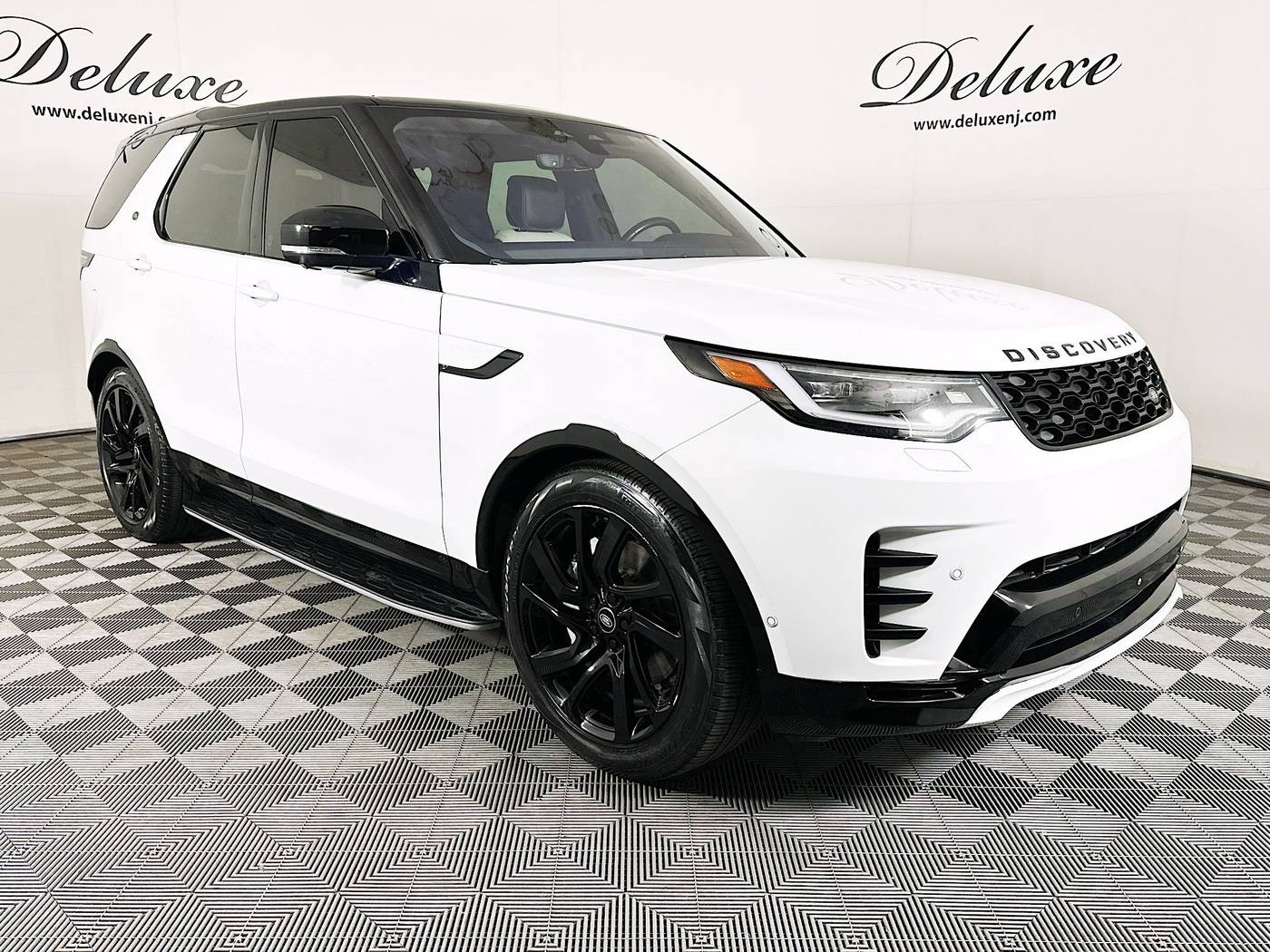 2023 Land Rover Discovery S R-Dynamic — SUV — 21,532 mi — Linden, NJ