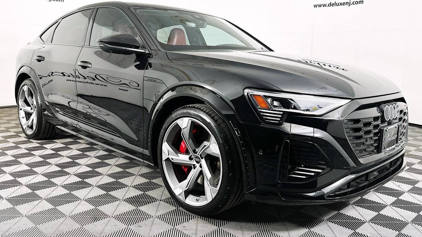 2024 Audi SQ8 e-tron Prestige — SUV — 5,918 mi — Linden, NJ
