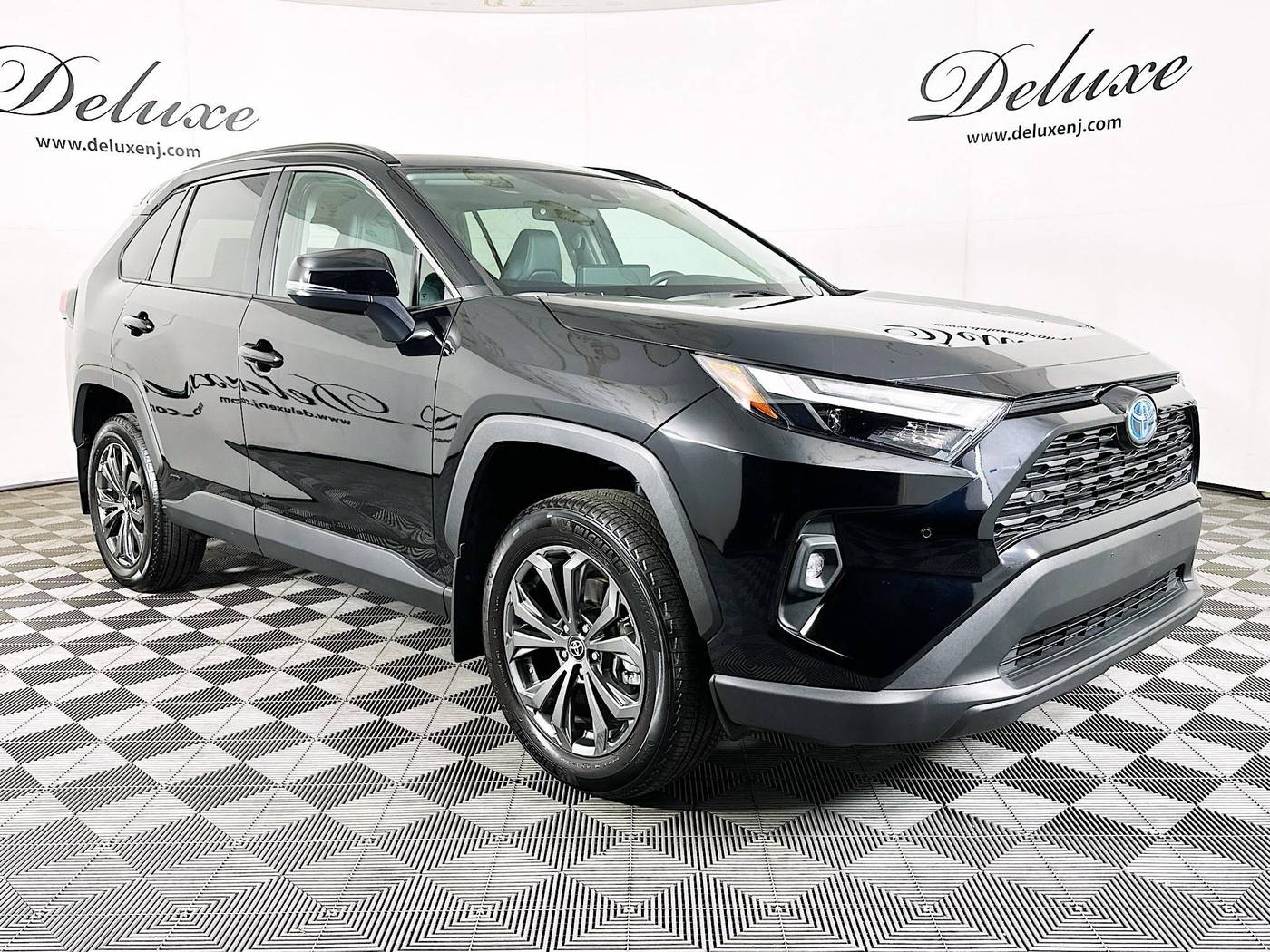 2024 Toyota RAV4 Hybrid XLE Premium — SUV — 2,495 mi — Linden, NJ