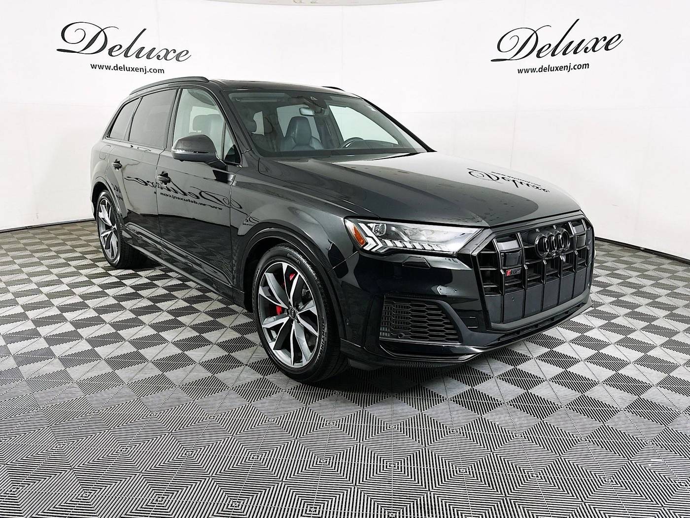 2023 Audi SQ7 Prestige — SUV — 10,707 mi — Linden, NJ