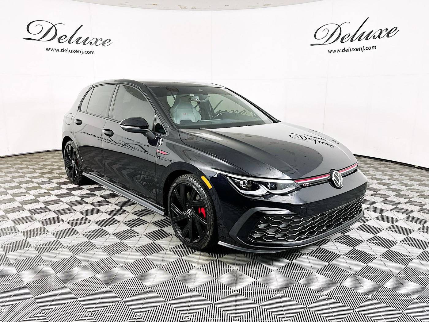 2023 Volkswagen Golf GTI SE — Hatchback — 19,886 mi — Linden, NJ