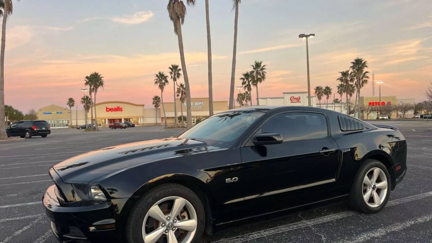 2014 Ford Mustang GT — Coupe — 180,400 mi — St Port Richey, FL
