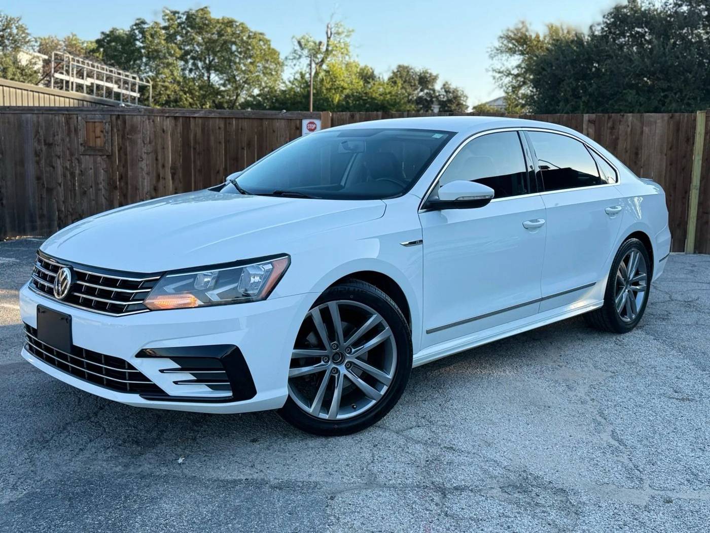 2017 Volkswagen Passat R-Line — Sedan — 93,477 mi — Dallas, TX