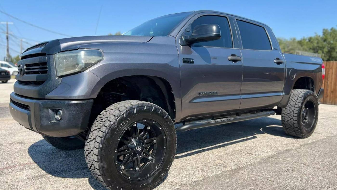 2016 Toyota Tundra SR5 — Pickup Truck — 98,705 mi — Dallas, TX