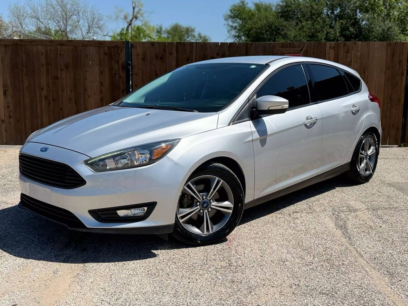 2016 Ford Focus SE — Hatchback — 59,099 mi — Dallas, TX