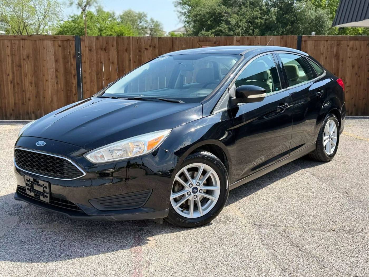 2017 Ford Focus SE — Sedan — 90,695 mi — Dallas, TX