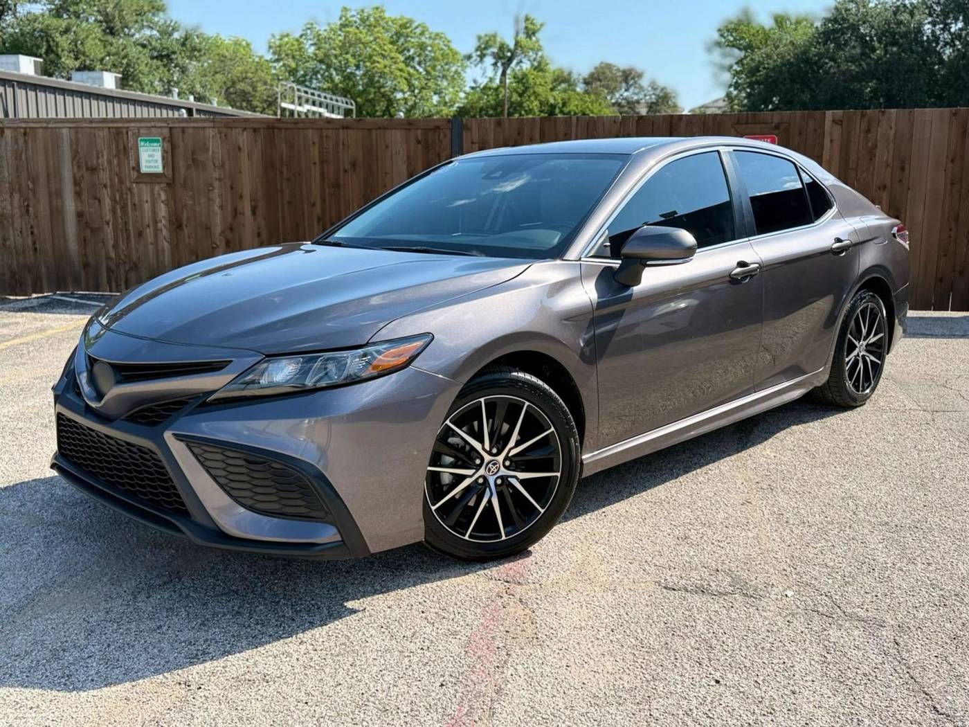 2023 Toyota Camry SE — Sedan — 40,322 mi — Dallas, TX