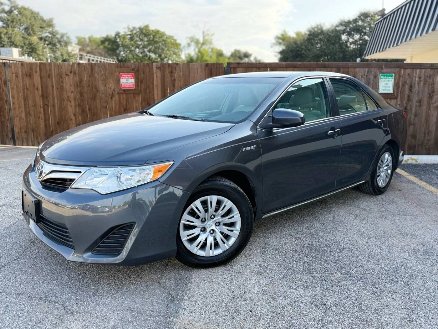 2012 Toyota Camry Hybrid LE — Sedan — 127,522 mi — Dallas, TX
