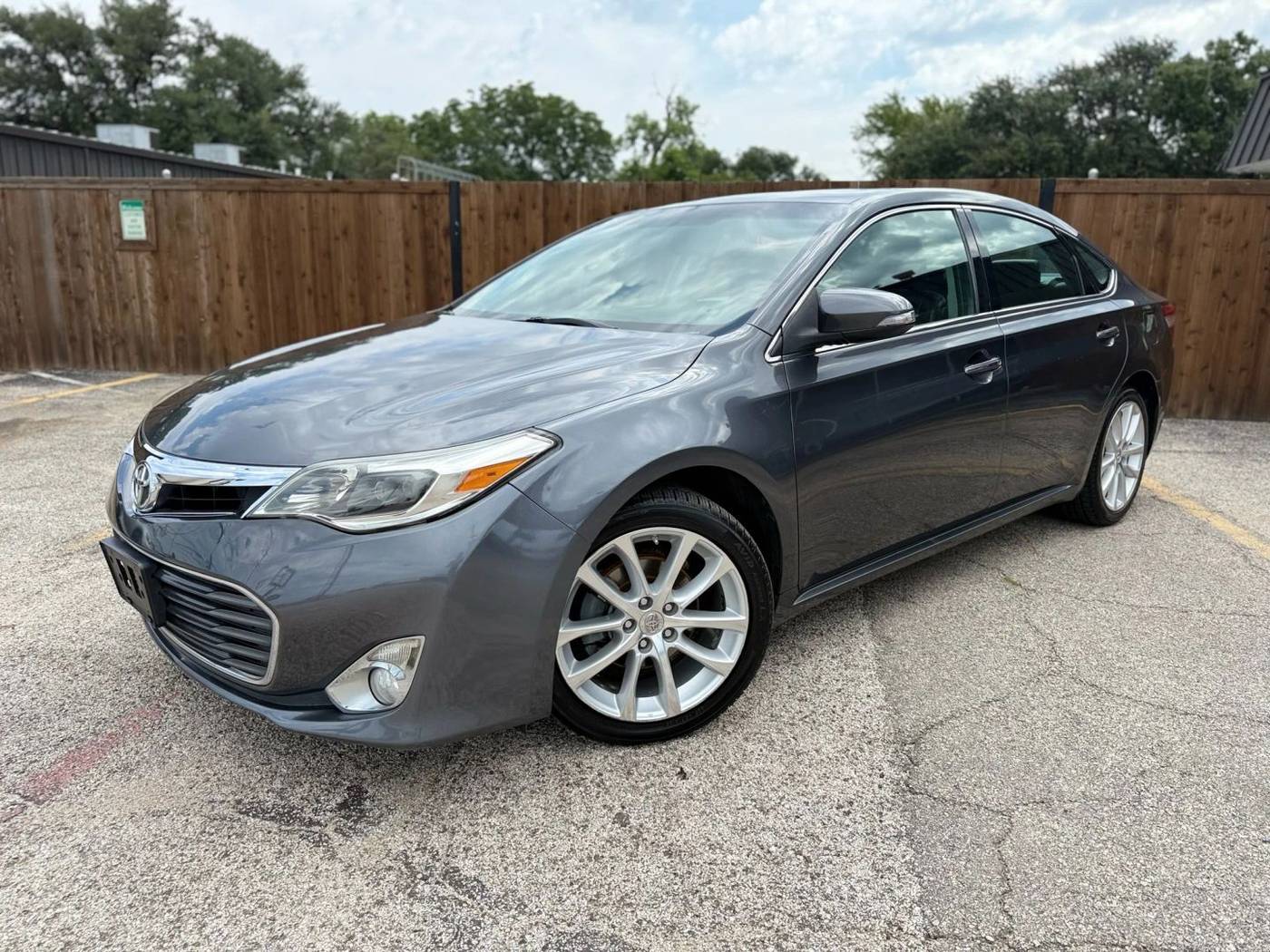 2013 Toyota Avalon XLE Touring — Sedan — 137,438 mi — Dallas, TX