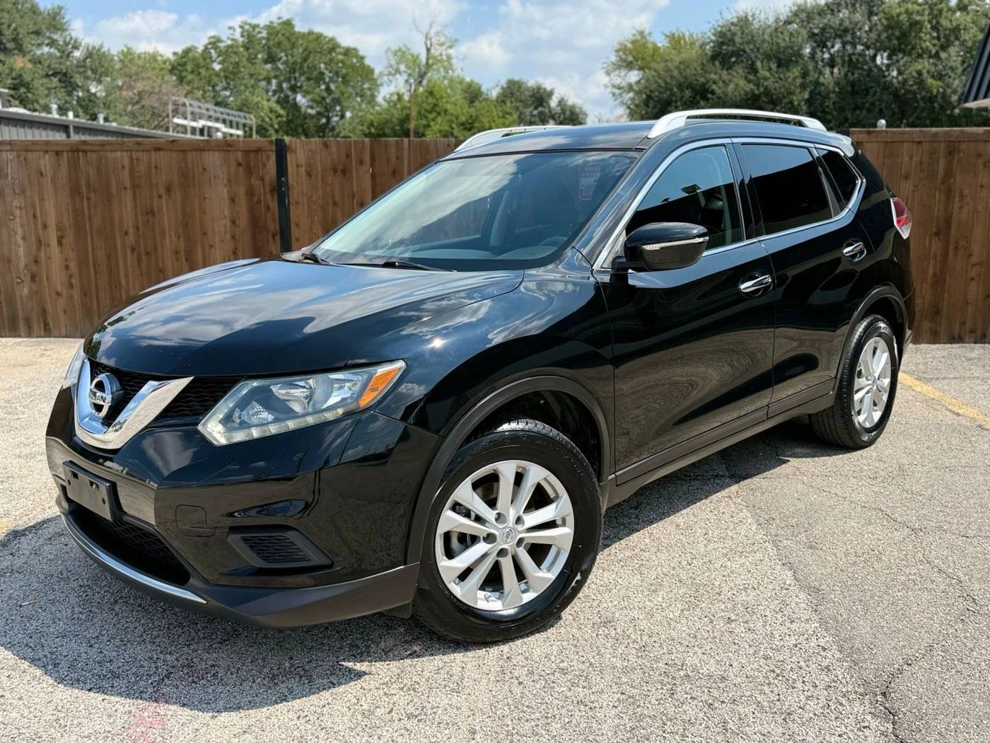 2015 Nissan Rogue SV — SUV — 95,066 mi — Dallas, TX
