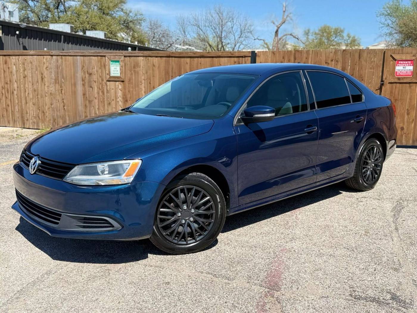 2014 Volkswagen Jetta 1.8T SE — Sedan — 85,470 mi — Dallas, TX