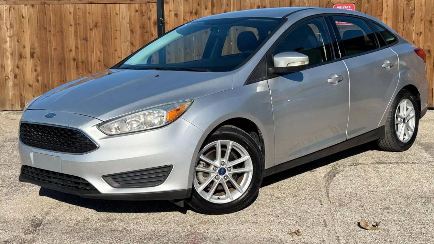 2017 Ford Focus SE — Sedan — 97,219 mi — Dallas, TX