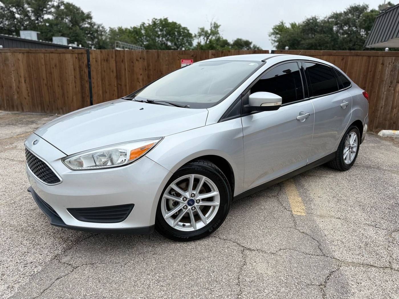 2017 Ford Focus SE — Sedan — 96,207 mi — Dallas, TX