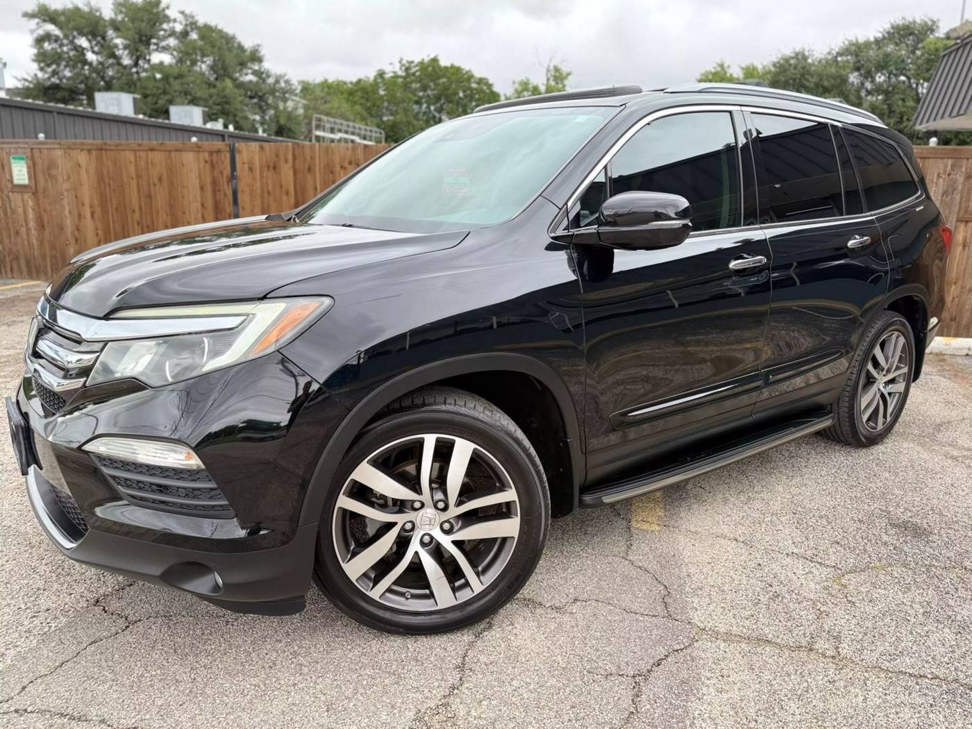 2016 Honda Pilot Touring — SUV — 135,630 mi — Dallas, TX