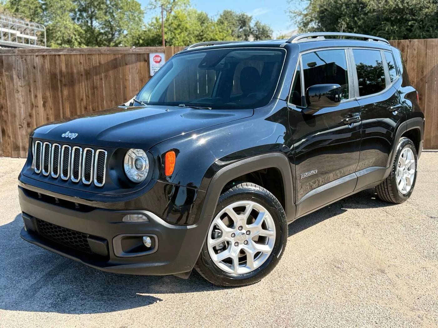 2018 Jeep Renegade Latitude — SUV — 83,583 mi — Dallas, TX