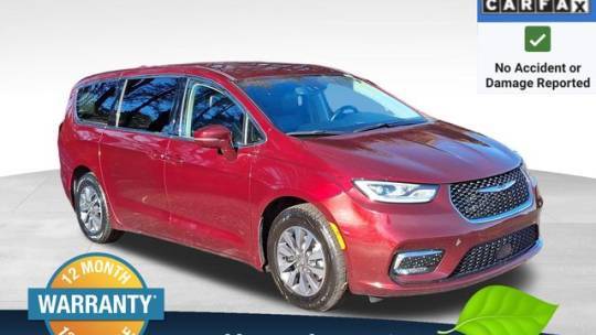 2022 Chrysler Pacifica Hybrid Touring L — Minivan — 78,273 mi — Raleigh, NC