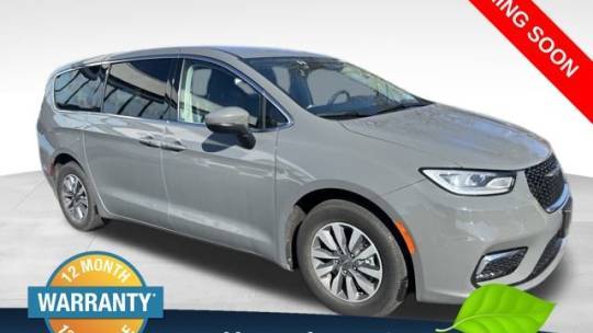 2023 Chrysler Pacifica Hybrid Touring L — Minivan — 63,069 mi — Raleigh, NC