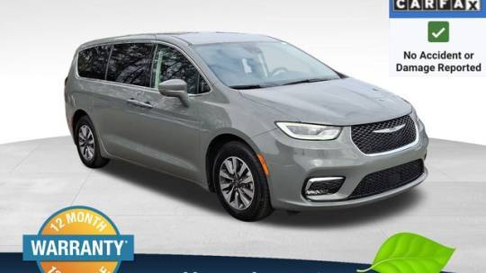 2022 Chrysler Pacifica Hybrid Touring L — Minivan — 74,783 mi — Raleigh, NC