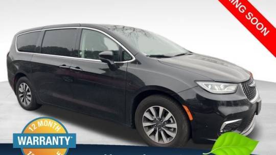 2023 Chrysler Pacifica Hybrid Touring L — Minivan — 58,190 mi — Raleigh, NC