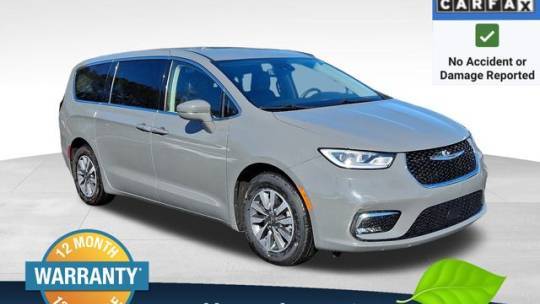 2022 Chrysler Pacifica Hybrid Touring L — Minivan — 72,891 mi — Raleigh, NC