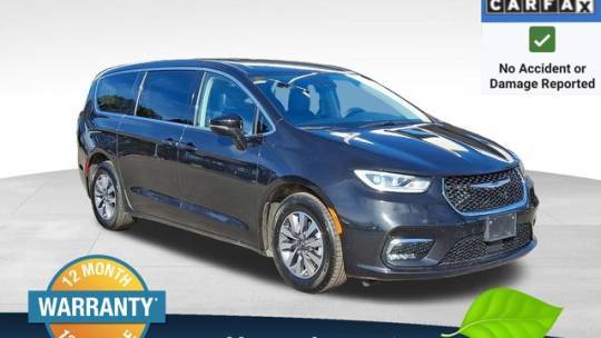 2022 Chrysler Pacifica Hybrid Touring L — Minivan — 83,107 mi — Raleigh, NC
