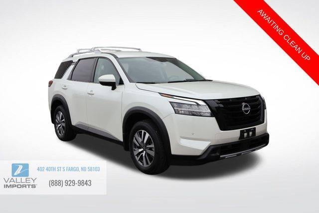 2024 Nissan Pathfinder SL — SUV — 2,774 mi — Fargo, ND