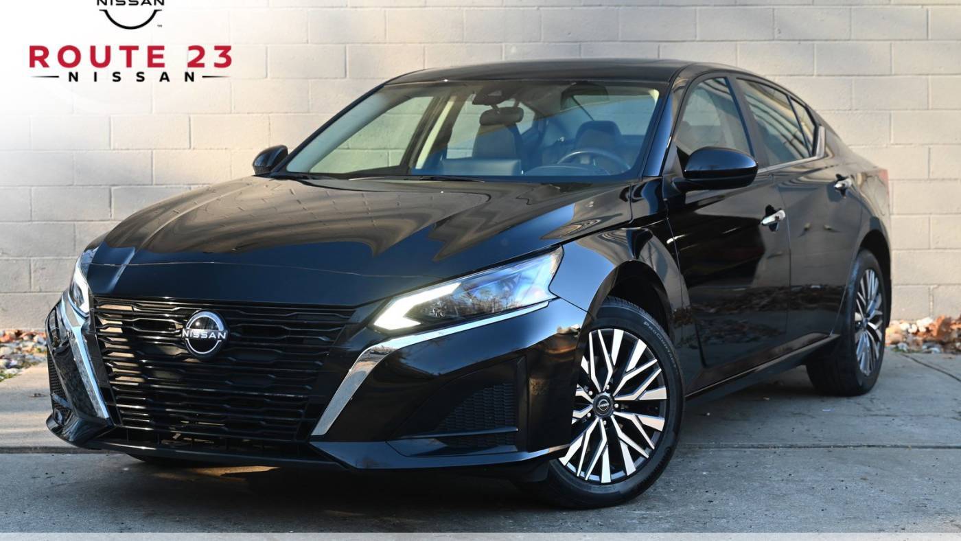 2023 Nissan Altima SV — Sedan — 9,716 mi — Butler, NJ