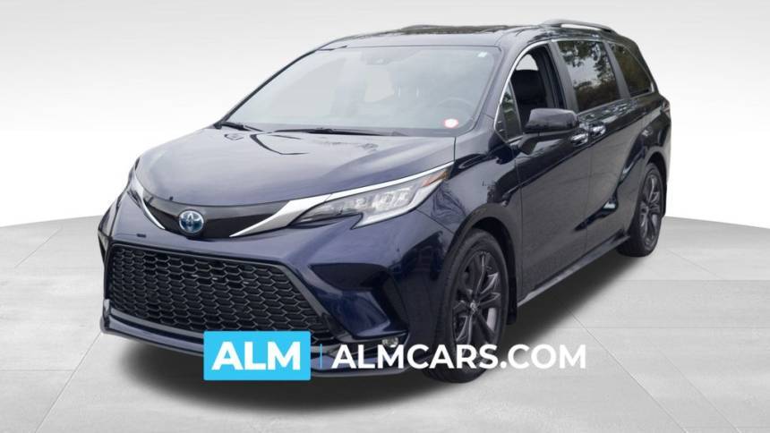 2022 Toyota Sienna XSE 7-Passenger