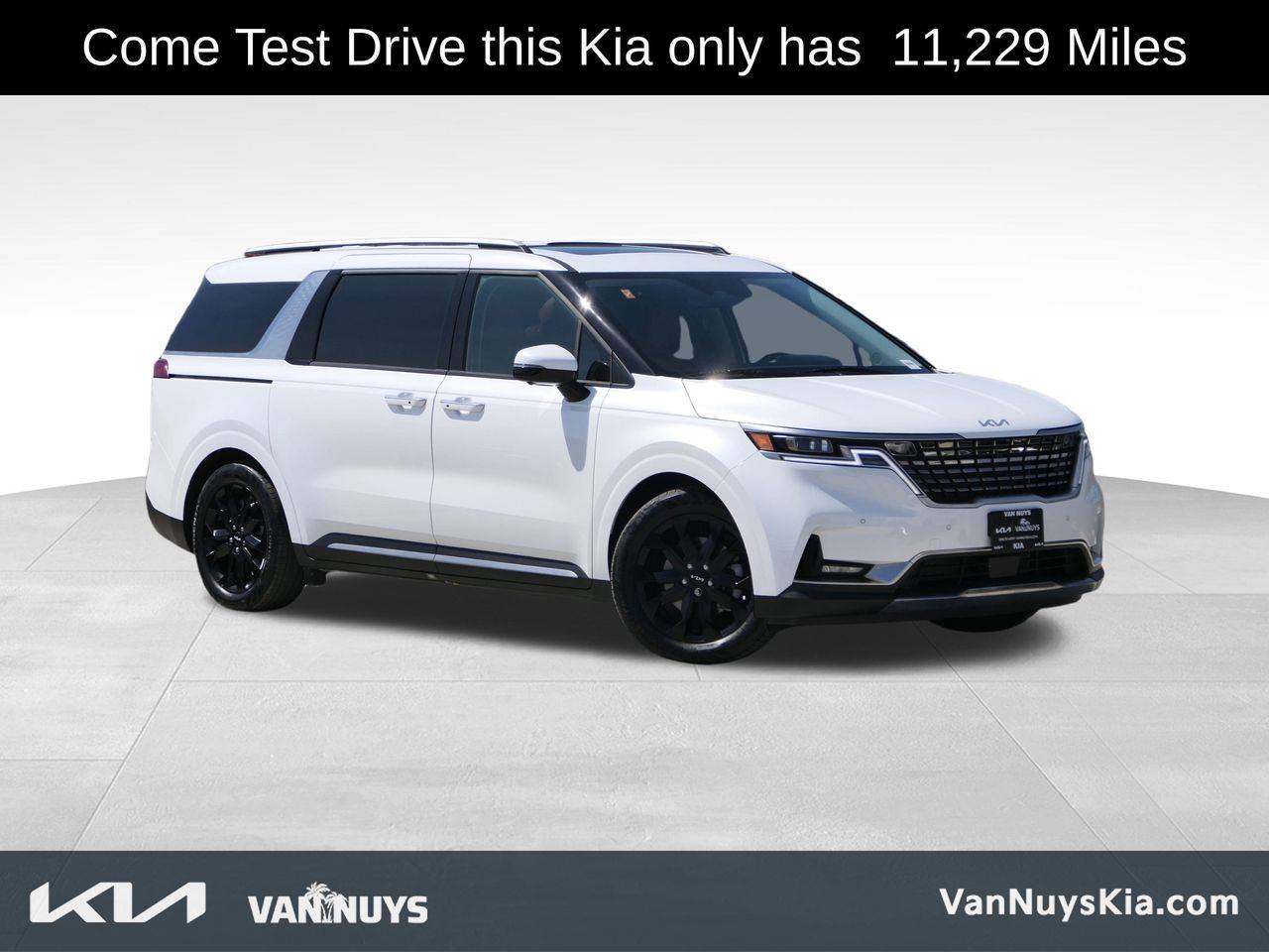 2024 Kia Carnival SX Prestige — Minivan — 11,229 mi — Van Nuys, CA