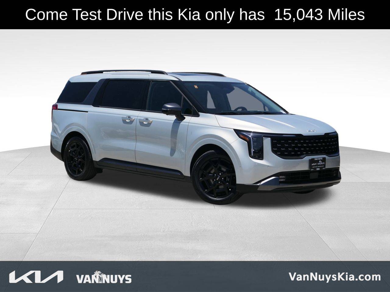 2025 Kia Carnival SX — Minivan — 15,043 mi — Van Nuys, CA