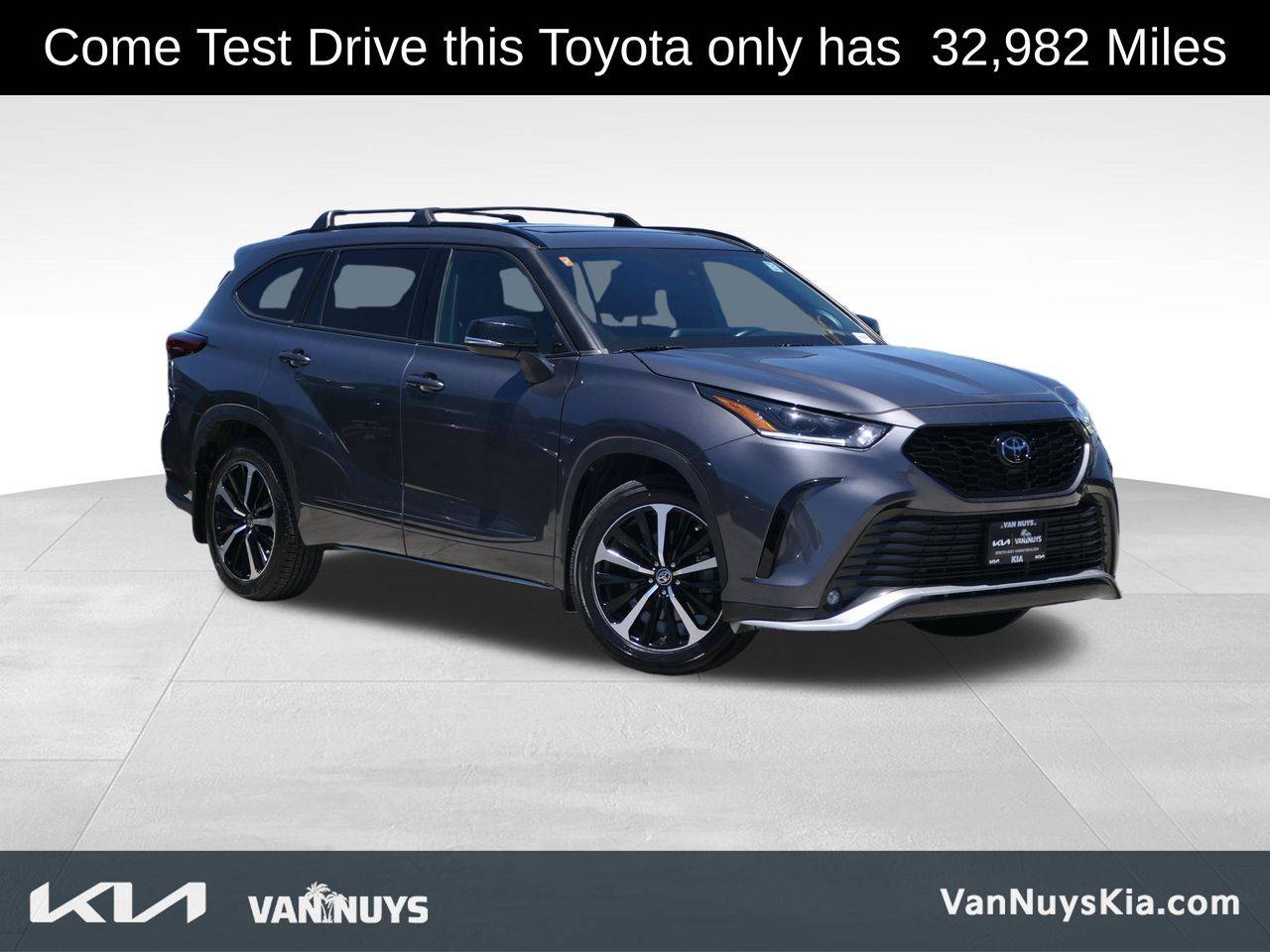 2022 Toyota Highlander XSE — SUV — 32,982 mi — Van Nuys, CA