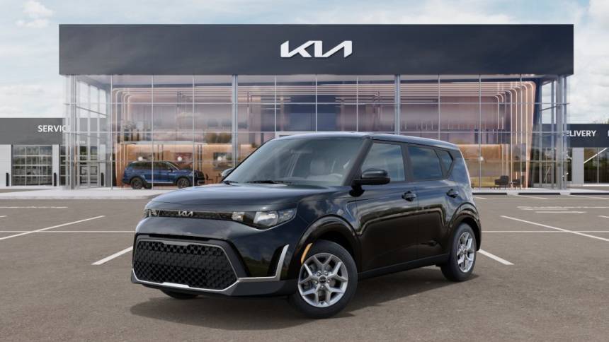 2025 Kia Soul LX — Hatchback — 3,281 mi — Van Nuys, CA