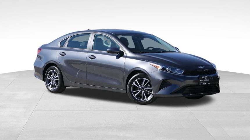 2022 Kia Forte LXS — Sedan — 2,749 mi — Van Nuys, CA