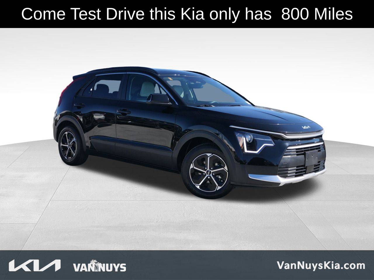 2025 Kia Niro Hybrid EX — SUV — 800 mi — Van Nuys, CA
