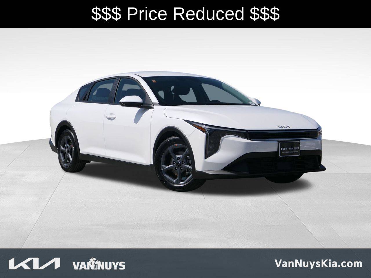 2025 Kia K4 LXS — Sedan — 988 mi — Van Nuys, CA