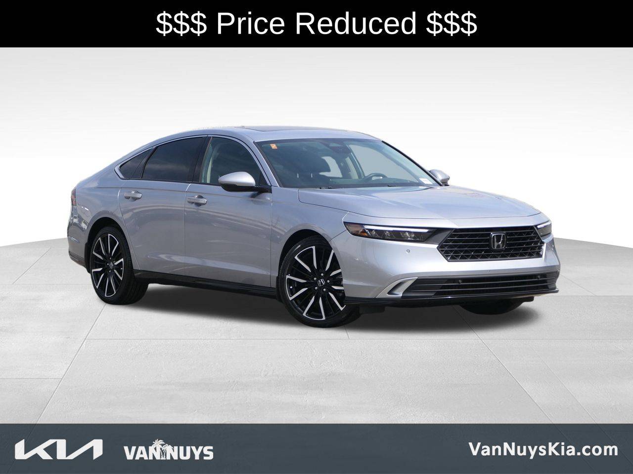2023 Honda Accord Hybrid Touring — Sedan — 30,965 mi — Van Nuys, CA