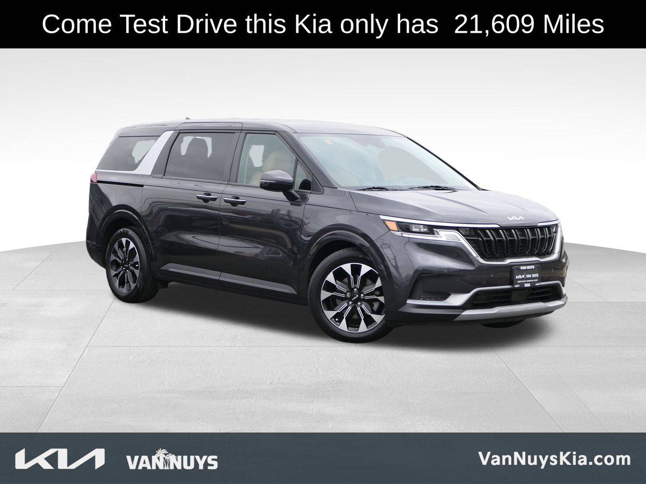 2024 Kia Carnival EX — Minivan — 21,609 mi — Van Nuys, CA